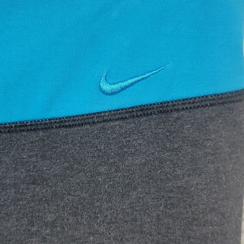Nike Dri-Fit Workout Capris  - Picture 3 of 5